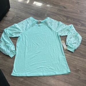 Nine.Eight Casual Long Sleeve Round Neck Pullover Size S